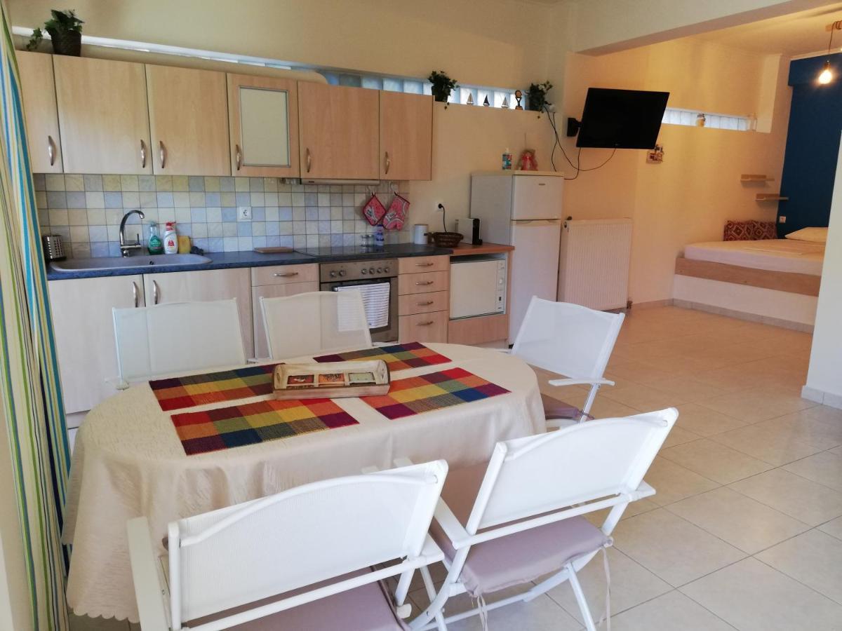 Althea Holiday Studio Agia Marina  Bagian luar foto